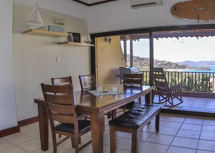 Holiday home Presidential 4 - Spacious In The Heart Of Flamingo, Sleeps 6