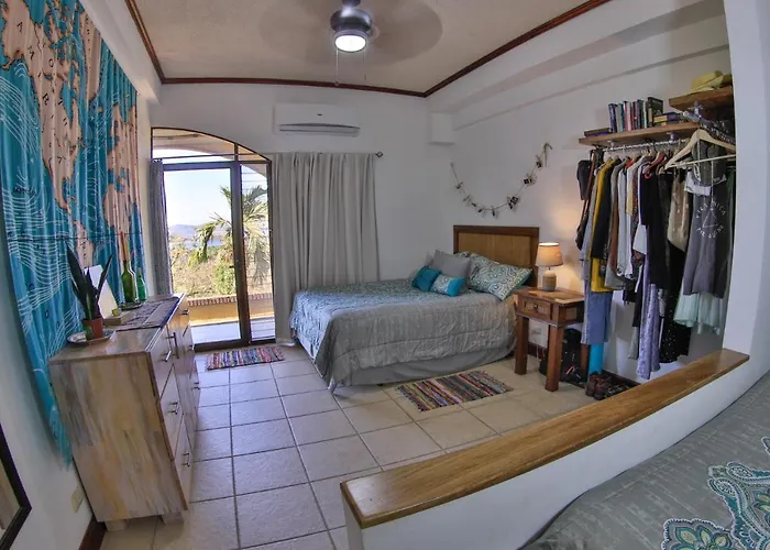 Presidential 4 - Spacious In The Heart Of Flamingo, Sleeps 6 Playa Flamingo
