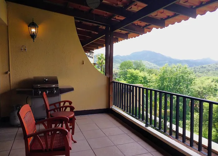 Presidential 4 - Spacious In The Heart Of Flamingo, Sleeps 6 Playa Flamingo