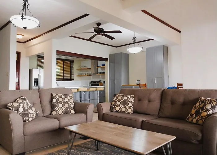 Holiday home Presidential 4 - Spacious In The Heart Of Flamingo, Sleeps 6 *