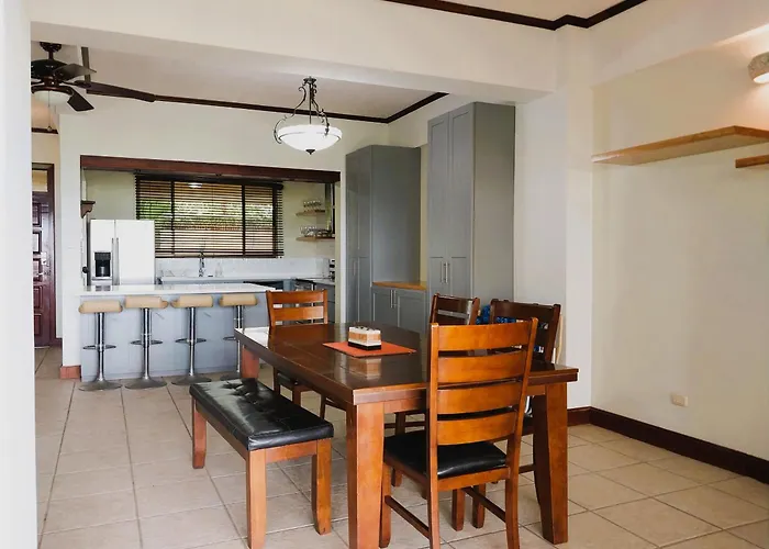 Holiday home Presidential 4 - Spacious In The Heart Of Flamingo, Sleeps 6 *